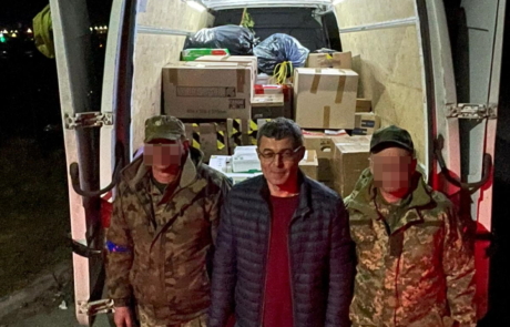 Ukraine Übergabe Hilfsgüter